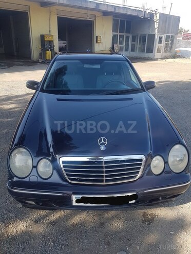 Mercedes E 270 2001, 442,500 km - 2.7 l - Bakı