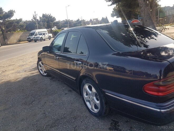 Mercedes E 270 2001, 442,500 km - 2.7 l - Bakı