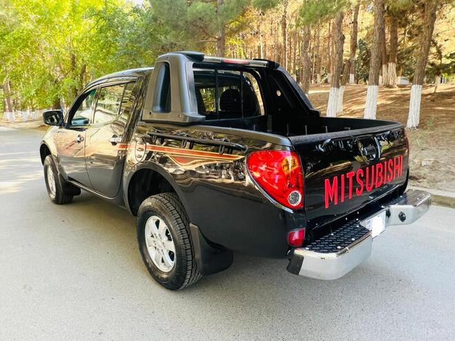 Mitsubishi L200 2012, 194,200 km - 2.5 l - Xırdalan