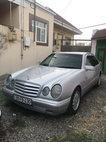 Mercedes E 230 1996, 245,678 km - 2.3 l - Bakı