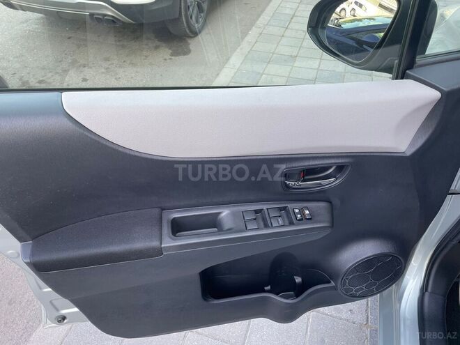 Toyota Vitz 2011, 90,895 km - 1.3 l - Bakı