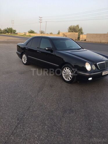 Mercedes E 320 2001, 300,000 km - 3.2 l - Bakı