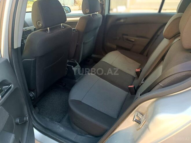 Opel Astra 2004, 220,000 km - 1.4 l - Bakı