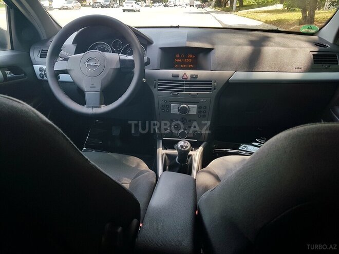 Opel Astra 2004, 252,000 km - 1.4 л - Bakı