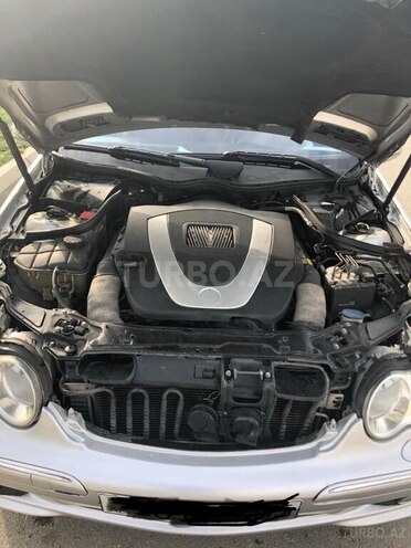 Mercedes C 250 2006, 100,000 km - 2.5 l - Bakı