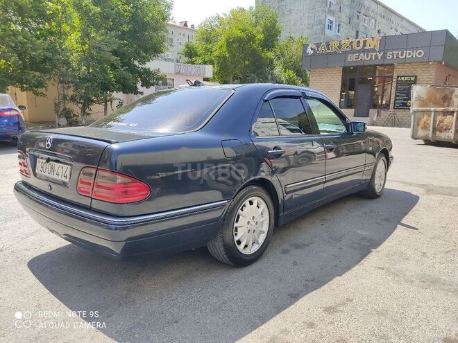 Mercedes E 240 1999, 390,000 km - 2.4 l - Sumqayıt