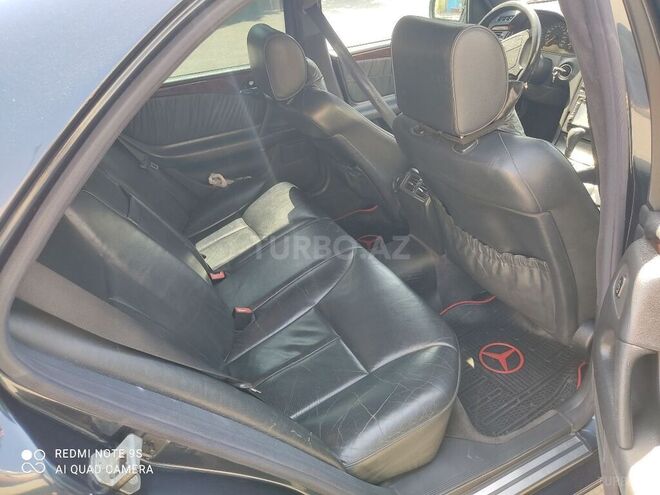 Mercedes E 240 1999, 390,000 km - 2.4 l - Sumqayıt