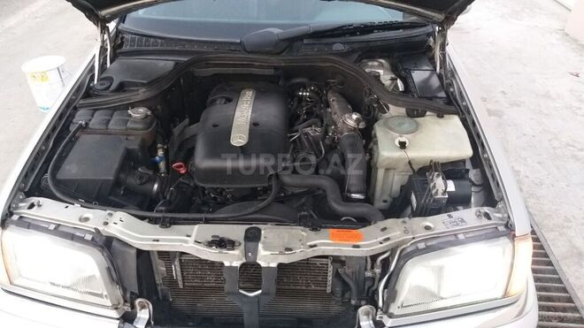 Mercedes C 220 1998, 286,260 km - 2.2 l - Bakı