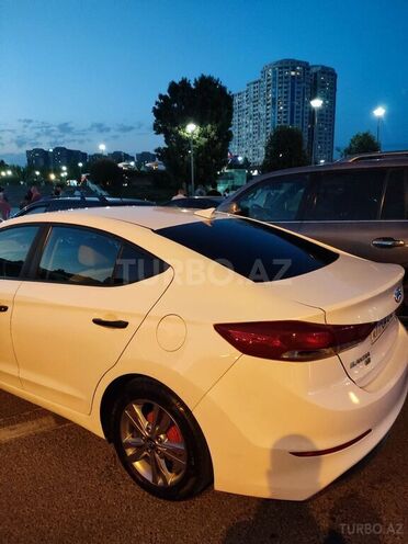Hyundai Elantra 2017, 160,000 km - 2.0 л - Bakı
