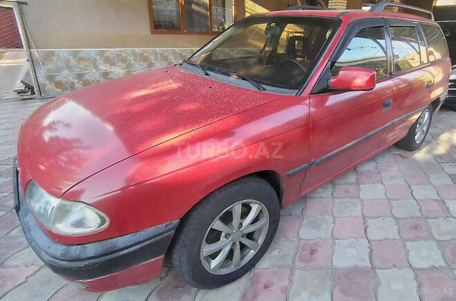 Opel Astra 1996, 251,839 km - 1.6 l - Şəki