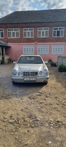 Mercedes E 230 1997, 218,595 km - 2.3 l - Masallı