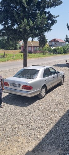 Mercedes E 230 1997, 218,595 km - 2.3 l - Masallı