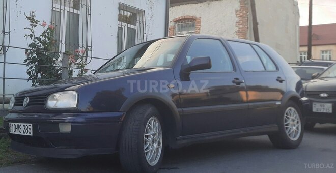 Volkswagen Golf 1995, 164,897 km - 2.0 л - Balakən