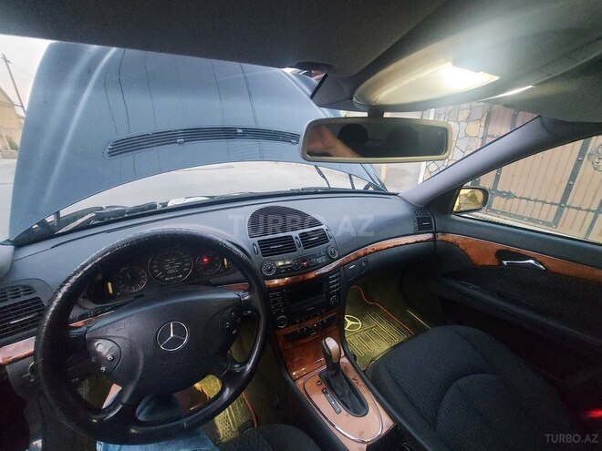 Mercedes E 220 2002, 418,211 km - 2.2 l - Bakı