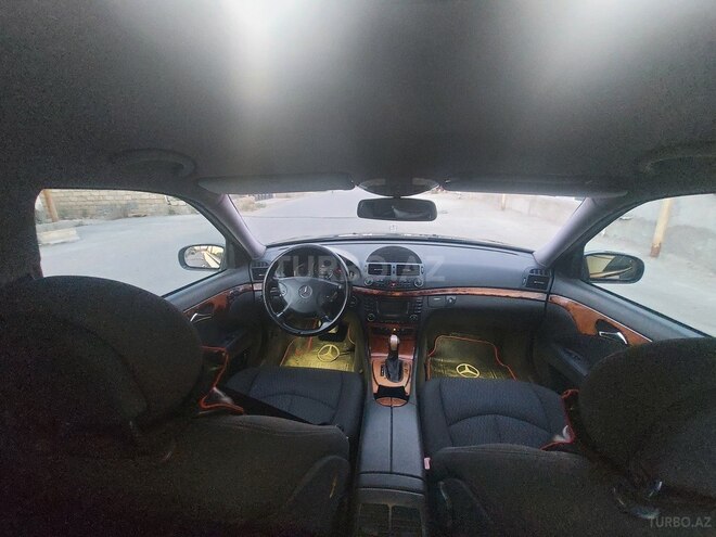 Mercedes E 220 2002, 418,211 km - 2.2 l - Bakı