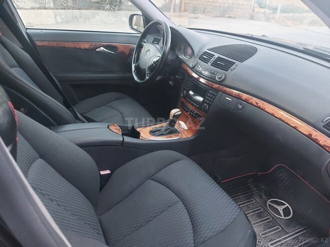 Mercedes E 220 2002, 418,211 km - 2.2 l - Bakı