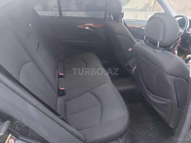 Mercedes E 220 2002, 418,211 km - 2.2 l - Bakı