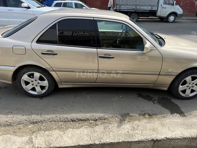 Mercedes C 180 2000, 270,562 km - 1.8 л - Bakı