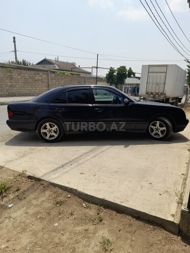 Mercedes E 220 1999, 588,000 km - 2.2 l - Xırdalan