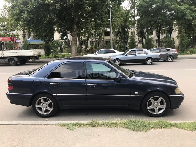 Mercedes C 240 2000, 370,000 km - 2.4 l - Mingəçevir