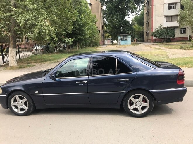 Mercedes C 240 2000, 370,000 km - 2.4 l - Mingəçevir
