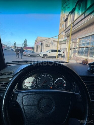 Mercedes E 200 1998, 378,000 km - 2.0 l - Bakı