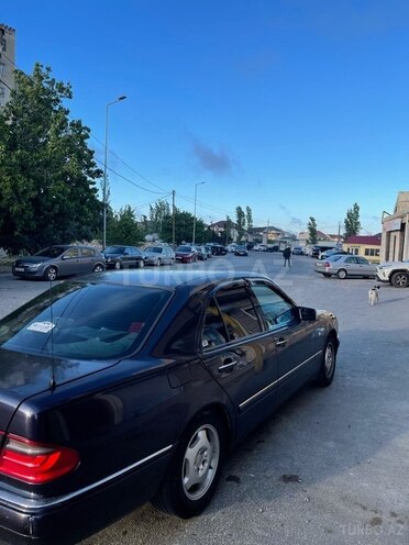 Mercedes E 200 1998, 378,000 km - 2.0 l - Bakı