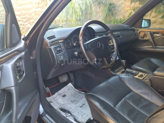 Mercedes E 240 1998, 317,000 km - 2.4 l - Sumqayıt