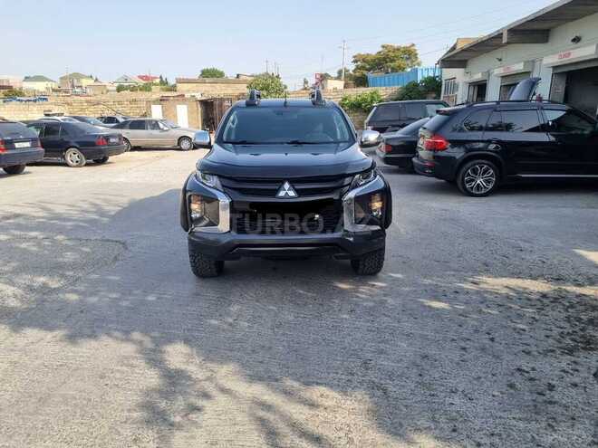 Mitsubishi L200 2021, 20,600 km - 2.5 l - Bakı