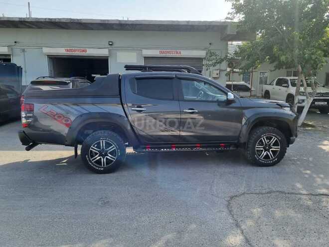 Mitsubishi L200 2021, 20,600 km - 2.5 l - Bakı