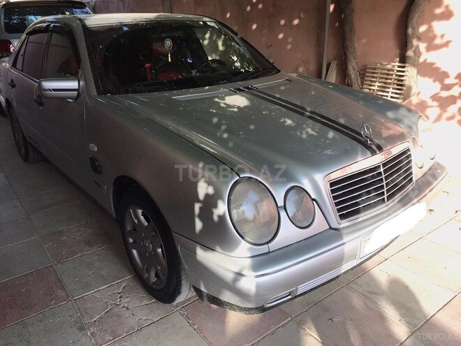 Mercedes E 240 1998, 342,802 km - 2.4 l - Bakı