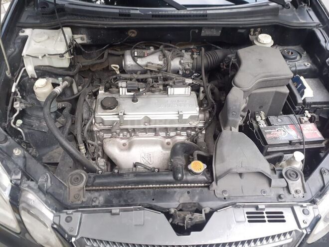 Mitsubishi Airtrek 2002, 238,788 km - 2.0 l - Zaqatala