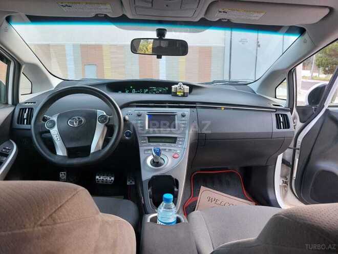 Toyota Prius 2014, 337,861 km - 1.8 л - Sumqayıt