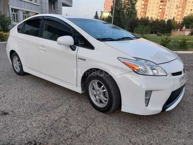 Toyota Prius 2014, 337,861 km - 1.8 л - Sumqayıt
