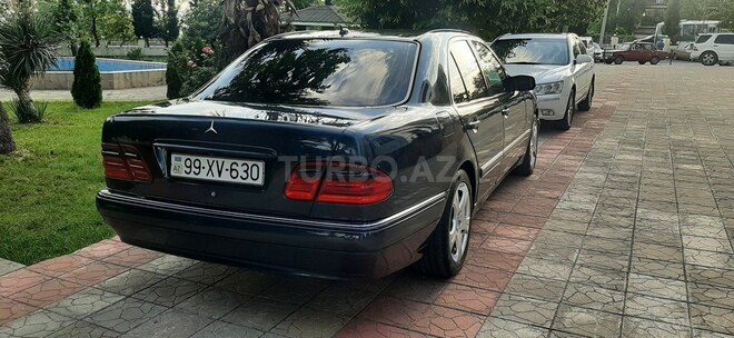 Mercedes E 280 1998, 211,213 km - 2.8 л - Şəki