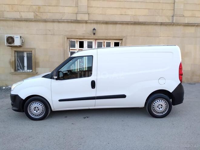 Fiat Doblo 2010, 210,000 km - 1.6 л - Bakı