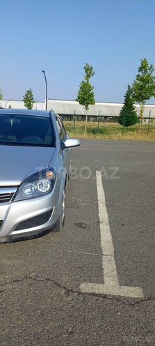 Opel Astra 2009, 171,750 km - 1.4 l - Qəbələ