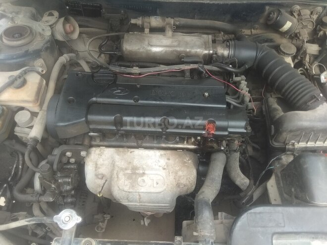 Hyundai Elantra 1996, 160,000 km - 1.6 л - Quba