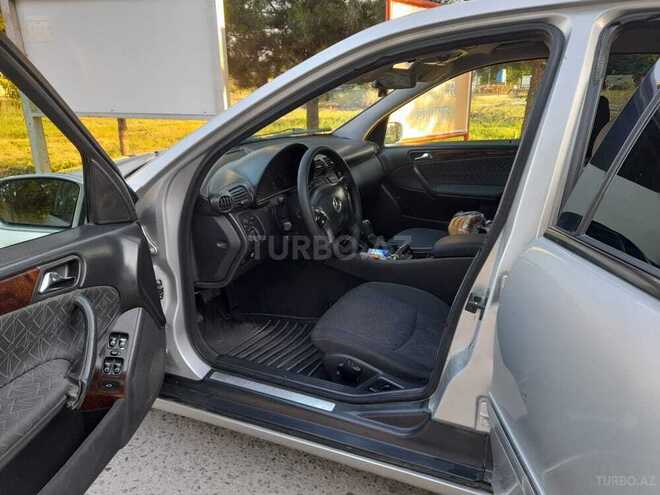 Mercedes C 240 2000, 400,685 km - 2.6 l - Salyan