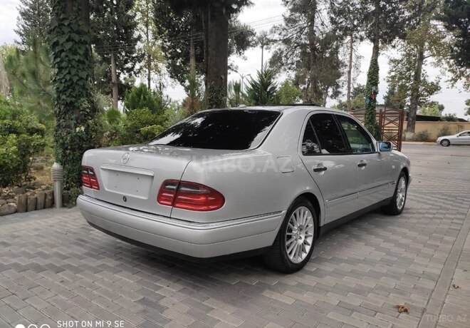 Mercedes E 240 1999, 450,000 km - 2.4 l - Bərdə