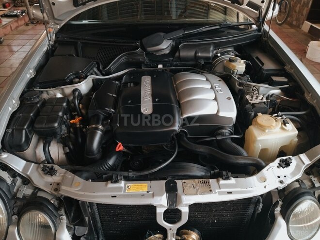 Mercedes E 220 2000, 400,000 km - 2.2 l - Neftçala