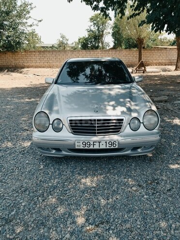 Mercedes E 220 2000, 400,000 km - 2.2 l - Neftçala