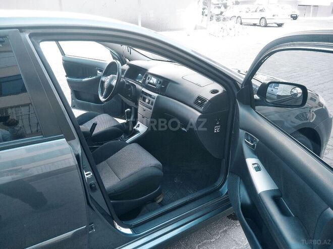 Toyota Corolla 2006, 218,000 km - 1.4 л - Bakı