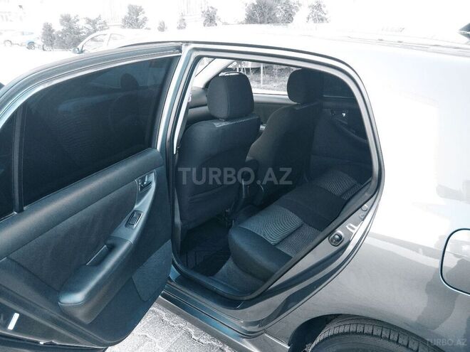 Toyota Corolla 2006, 218,000 km - 1.4 л - Bakı