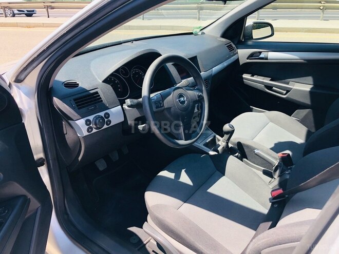 Opel Astra 2005, 179,000 km - 1.4 л - Bakı