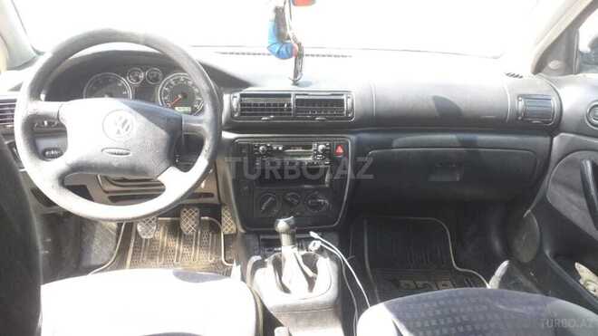 Volkswagen Passat 2000, 260,000 km - 1.8 l - Bakı