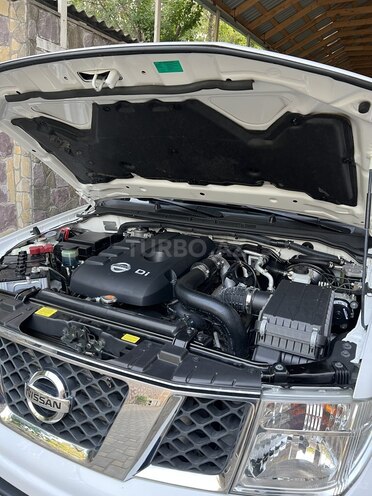 Nissan Navara 2013, 37,000 km - 2.5 l - Bakı
