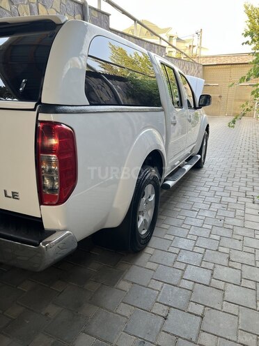 Nissan Navara 2013, 37,000 km - 2.5 l - Bakı