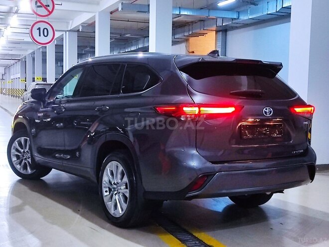 Toyota Highlander 2021, 5,600 km - 2.5 л - Bakı