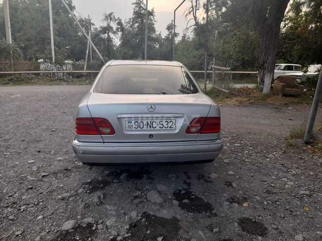 Mercedes E 200 1998, 442,076 km - 2.0 л - Qəbələ